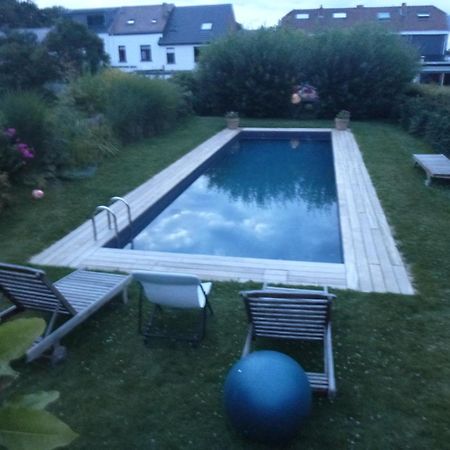 Beatrice's gardens Bed and Breakfast Nijvel Buitenkant foto